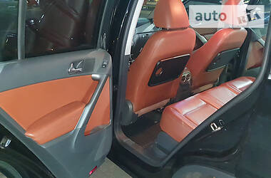 Позашляховик / Кросовер Volkswagen Tiguan 2009 в 