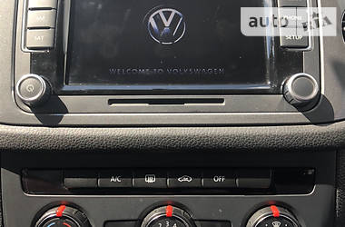 Позашляховик / Кросовер Volkswagen Tiguan 2015 в 