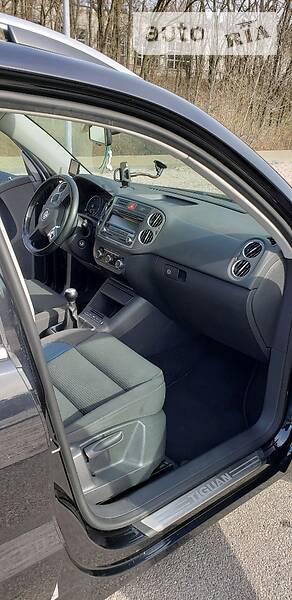 Позашляховик / Кросовер Volkswagen Tiguan 2010 в Дніпрі фото 17 Позашляховик / Кросовер Volkswagen Tiguan 2010 в Дніпрі