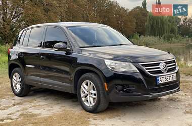 Внедорожник / Кроссовер Volkswagen Tiguan 2011 в Ивано-Франковске