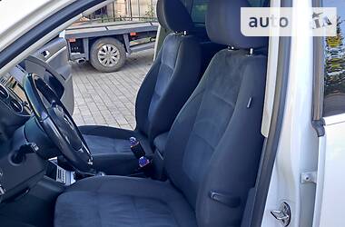 Внедорожник / Кроссовер Volkswagen Tiguan 2012 в 