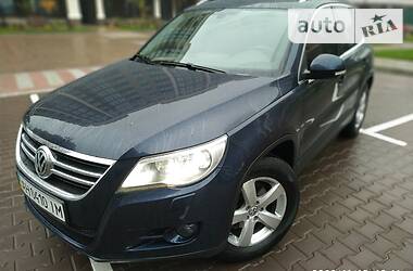 Позашляховик / Кросовер Volkswagen Tiguan 2010 в Вишневому