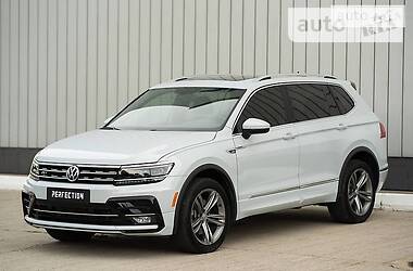 Внедорожник / Кроссовер Volkswagen Tiguan 2018 в Ужгороде