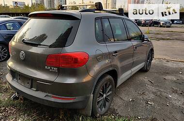 Внедорожник / Кроссовер Volkswagen Tiguan 2015 в Киеве