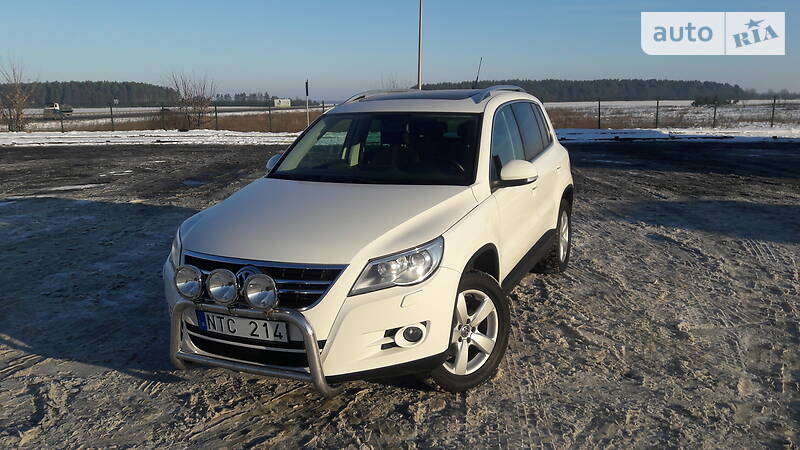 Внедорожник / Кроссовер Volkswagen Tiguan 2011 в Радивилове