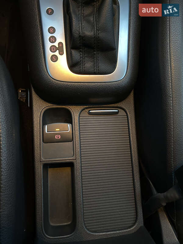 Позашляховик / Кросовер Volkswagen Tiguan 2017 в Києві