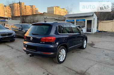 Позашляховик / Кросовер Volkswagen Tiguan 2012 в Одесі