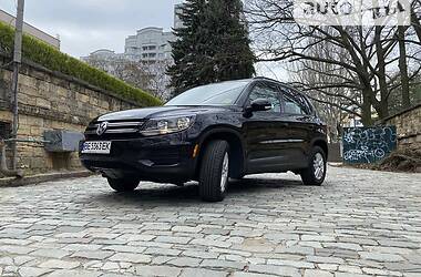 Внедорожник / Кроссовер Volkswagen Tiguan 2017 в Николаеве
