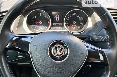 Позашляховик / Кросовер Volkswagen Tiguan 2016 в Хмельницькому