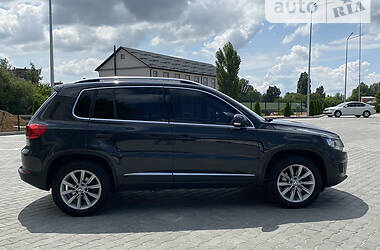 Внедорожник / Кроссовер Volkswagen Tiguan 2015 в Виннице