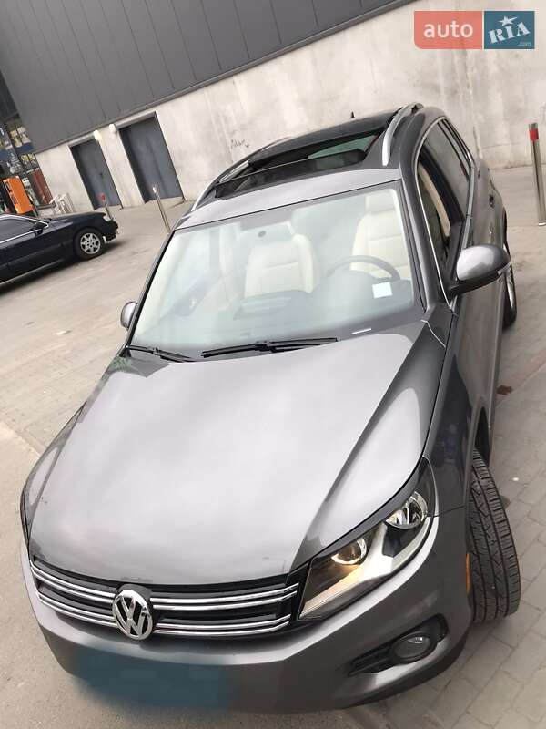 Внедорожник / Кроссовер Volkswagen Tiguan 2012 в Киеве