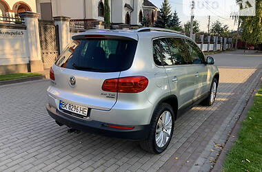 Внедорожник / Кроссовер Volkswagen Tiguan 2012 в Ровно
