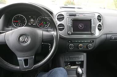 Внедорожник / Кроссовер Volkswagen Tiguan 2015 в Северодонецке