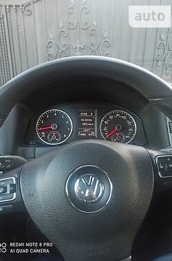 Внедорожник / Кроссовер Volkswagen Tiguan 2016 в Бердичеве