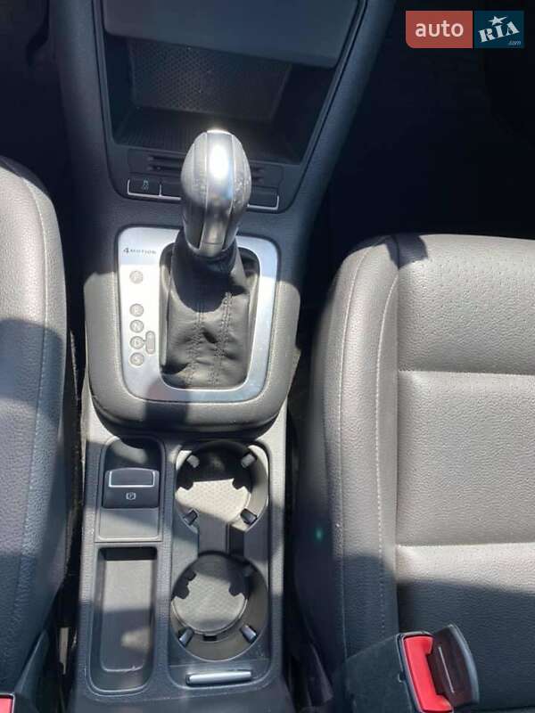 Внедорожник / Кроссовер Volkswagen Tiguan 2011 в Одессе
