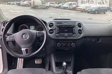 Внедорожник / Кроссовер Volkswagen Tiguan 2012 в Днепре