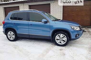 Внедорожник / Кроссовер Volkswagen Tiguan 2012 в Харькове