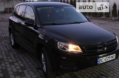 Внедорожник / Кроссовер Volkswagen Tiguan 2014 в Львове