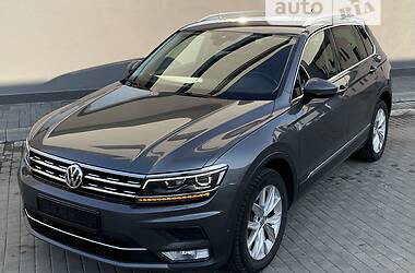 Позашляховик / Кросовер Volkswagen Tiguan 2016 в Мукачевому