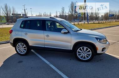 Внедорожник / Кроссовер Volkswagen Tiguan 2012 в Луцке