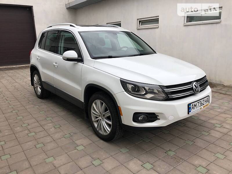 Внедорожник / Кроссовер Volkswagen Tiguan 2016 в Житомире