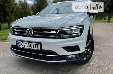 Внедорожник / Кроссовер Volkswagen Tiguan 2018 в Ровно