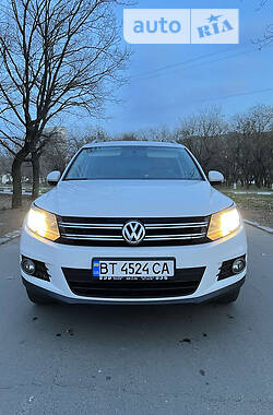 Внедорожник / Кроссовер Volkswagen Tiguan 2012 в Одессе