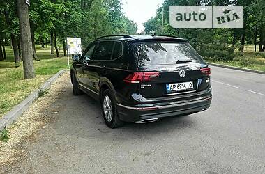 Внедорожник / Кроссовер Volkswagen Tiguan 2018 в Запорожье