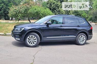 Позашляховик / Кросовер Volkswagen Tiguan 2018 в Запоріжжі