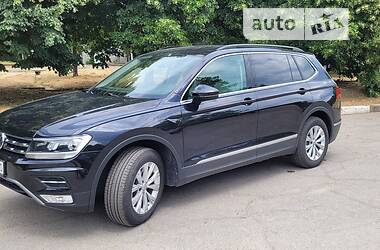 Внедорожник / Кроссовер Volkswagen Tiguan 2018 в Запорожье