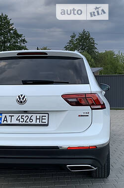 Позашляховик / Кросовер Volkswagen Tiguan 2017 в Івано-Франківську