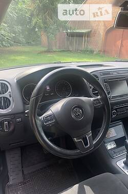 Внедорожник / Кроссовер Volkswagen Tiguan 2014 в Ровно