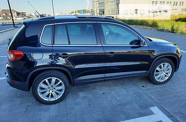 Внедорожник / Кроссовер Volkswagen Tiguan 2009 в Луцке