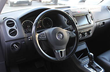 Внедорожник / Кроссовер Volkswagen Tiguan 2010 в Одессе