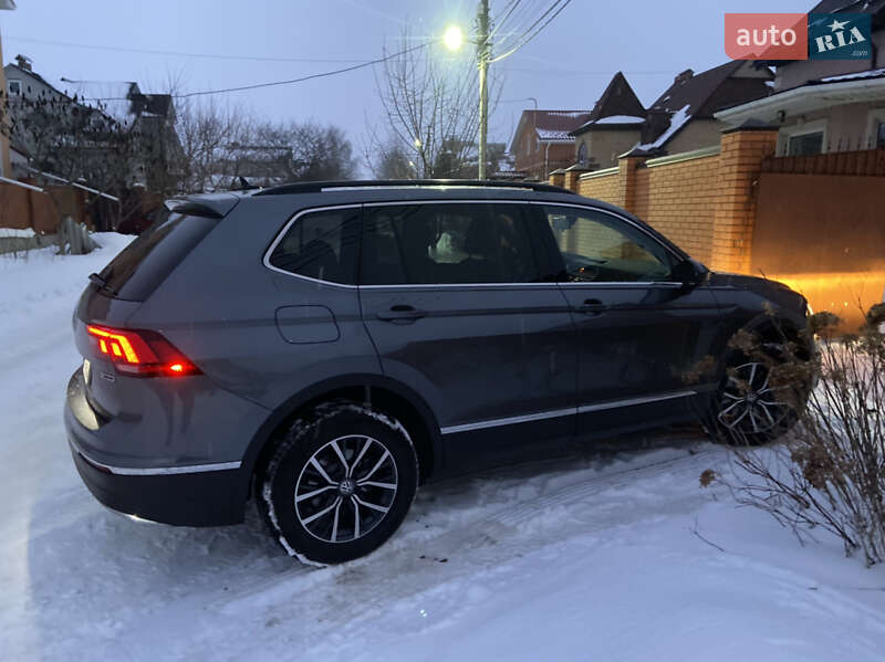 Внедорожник / Кроссовер Volkswagen Tiguan 2020 в Сумах