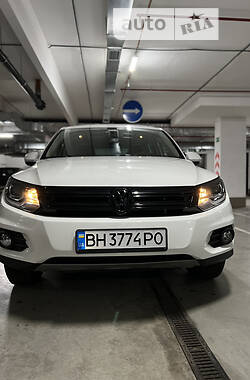 Позашляховик / Кросовер Volkswagen Tiguan 2013 в Одесі
