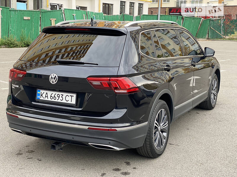Внедорожник / Кроссовер Volkswagen Tiguan 2019 в Киеве