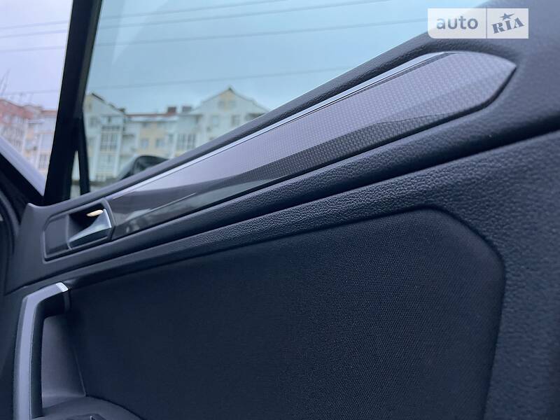Внедорожник / Кроссовер Volkswagen Tiguan 2019 в Виннице