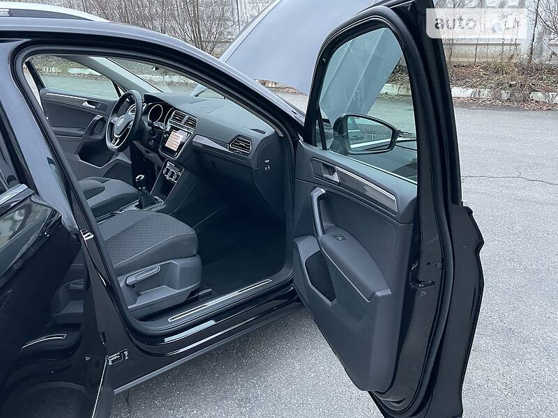 Внедорожник / Кроссовер Volkswagen Tiguan 2019 в Виннице