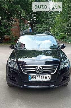 Позашляховик / Кросовер Volkswagen Tiguan 2009 в Житомирі