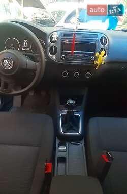 Хэтчбек Volkswagen Tiguan 2011 в 