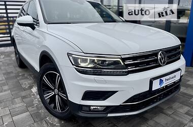 Позашляховик / Кросовер Volkswagen Tiguan 2019 в Рівному