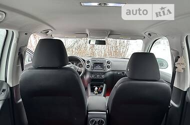 Позашляховик / Кросовер Volkswagen Tiguan 2017 в Рівному