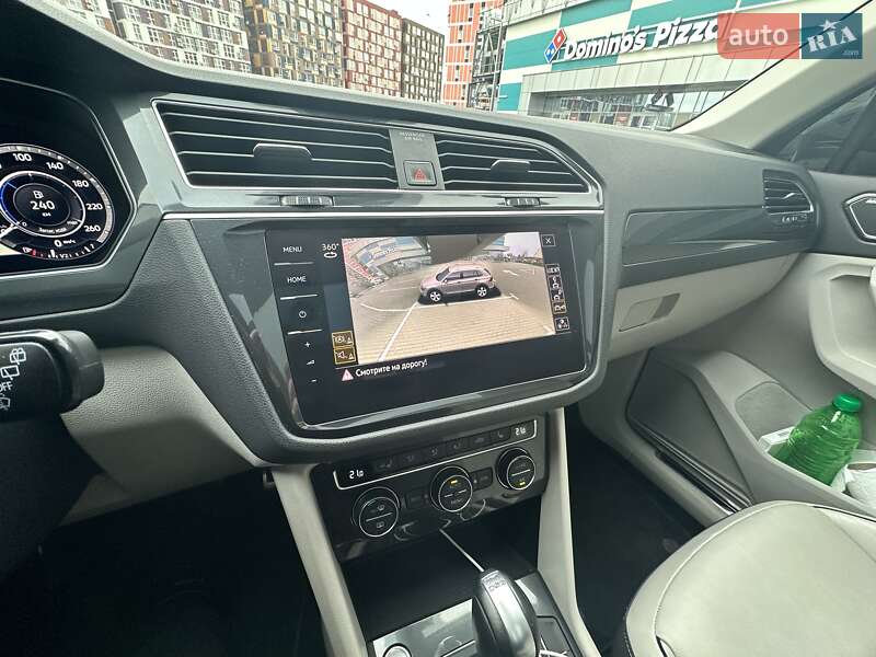 Позашляховик / Кросовер Volkswagen Tiguan 2017 в Києві