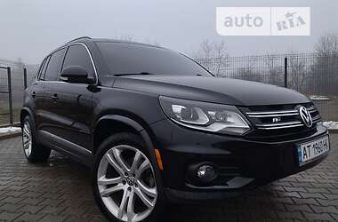 Позашляховик / Кросовер Volkswagen Tiguan 2013 в 