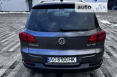 Внедорожник / Кроссовер Volkswagen Tiguan 2012 в Ужгороде