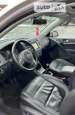 Внедорожник / Кроссовер Volkswagen Tiguan 2013 в Сваляве