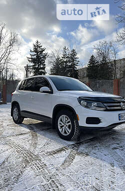 Внедорожник / Кроссовер Volkswagen Tiguan 2012 в Одессе