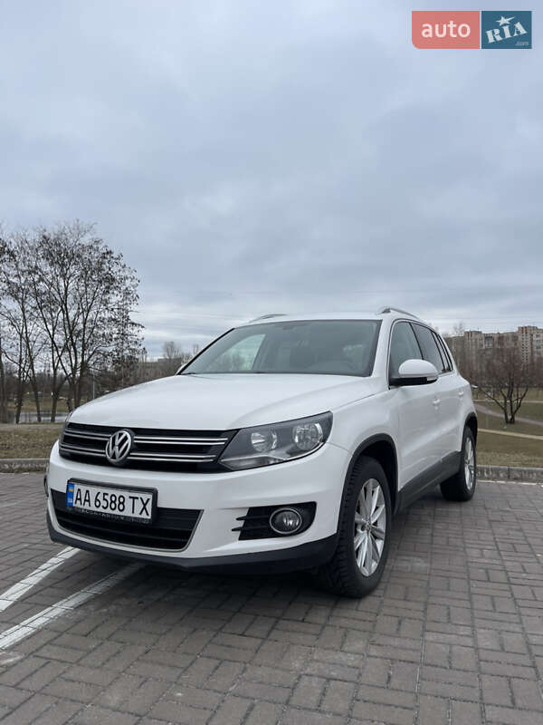 Внедорожник / Кроссовер Volkswagen Tiguan 2013 в Киеве