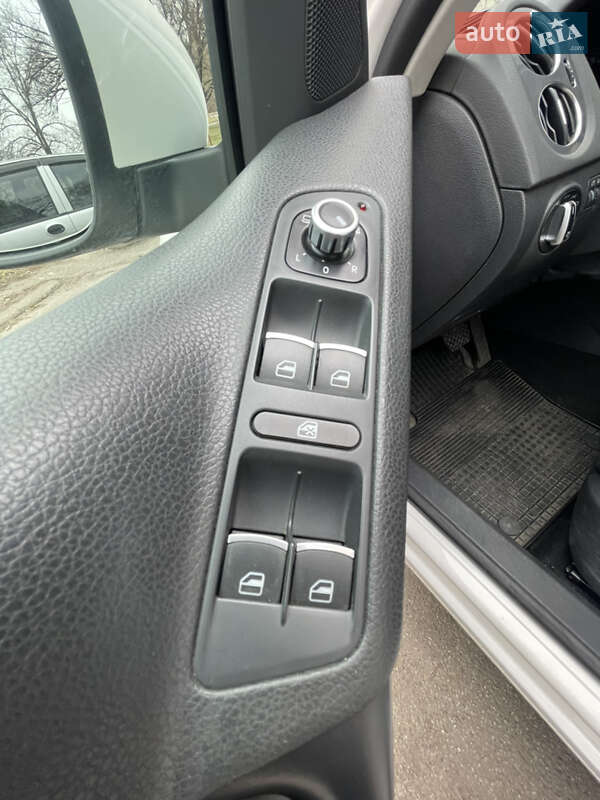 Внедорожник / Кроссовер Volkswagen Tiguan 2013 в Киеве